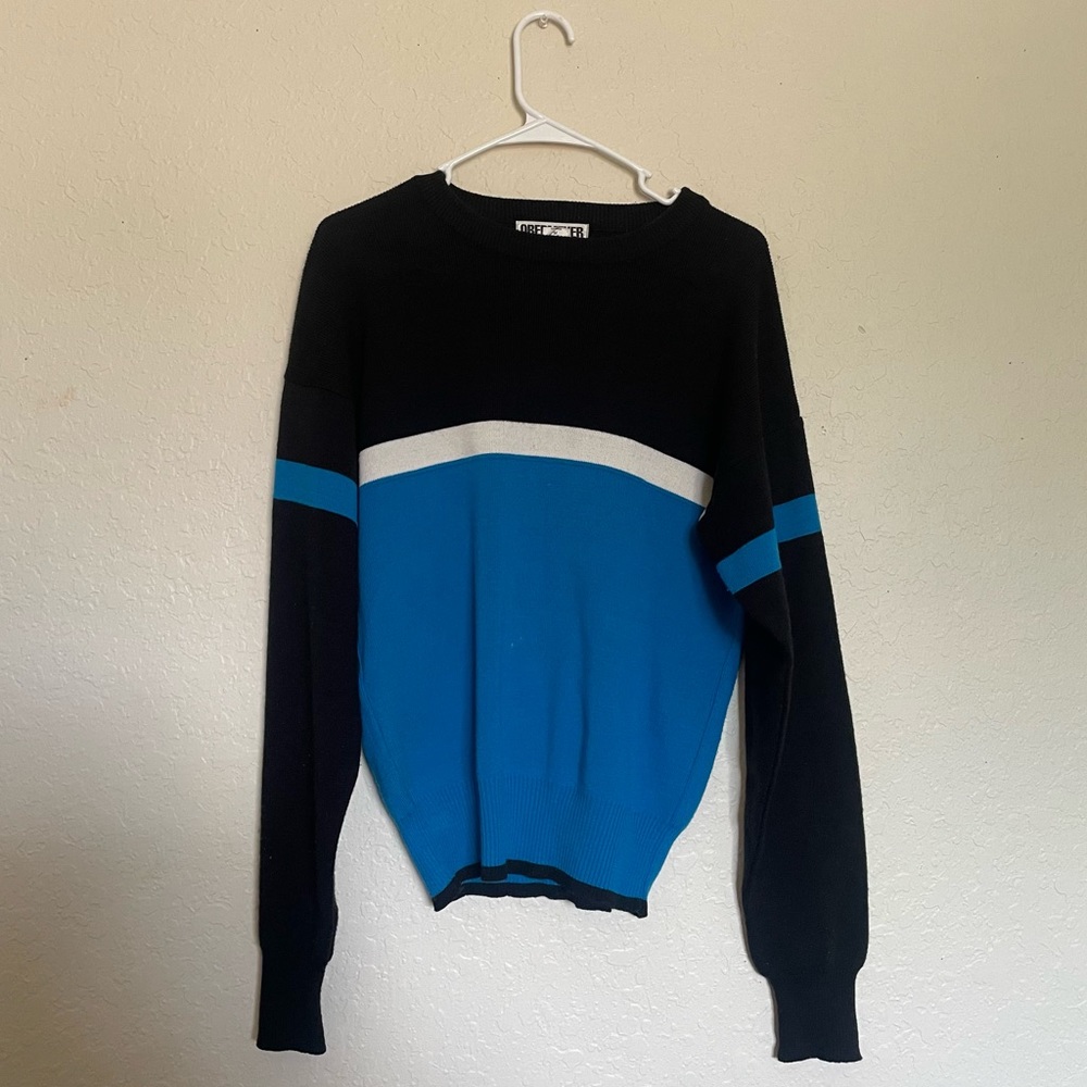 OBERMEYER BLUE BLACK AND WHITE STRIPE SWEATER